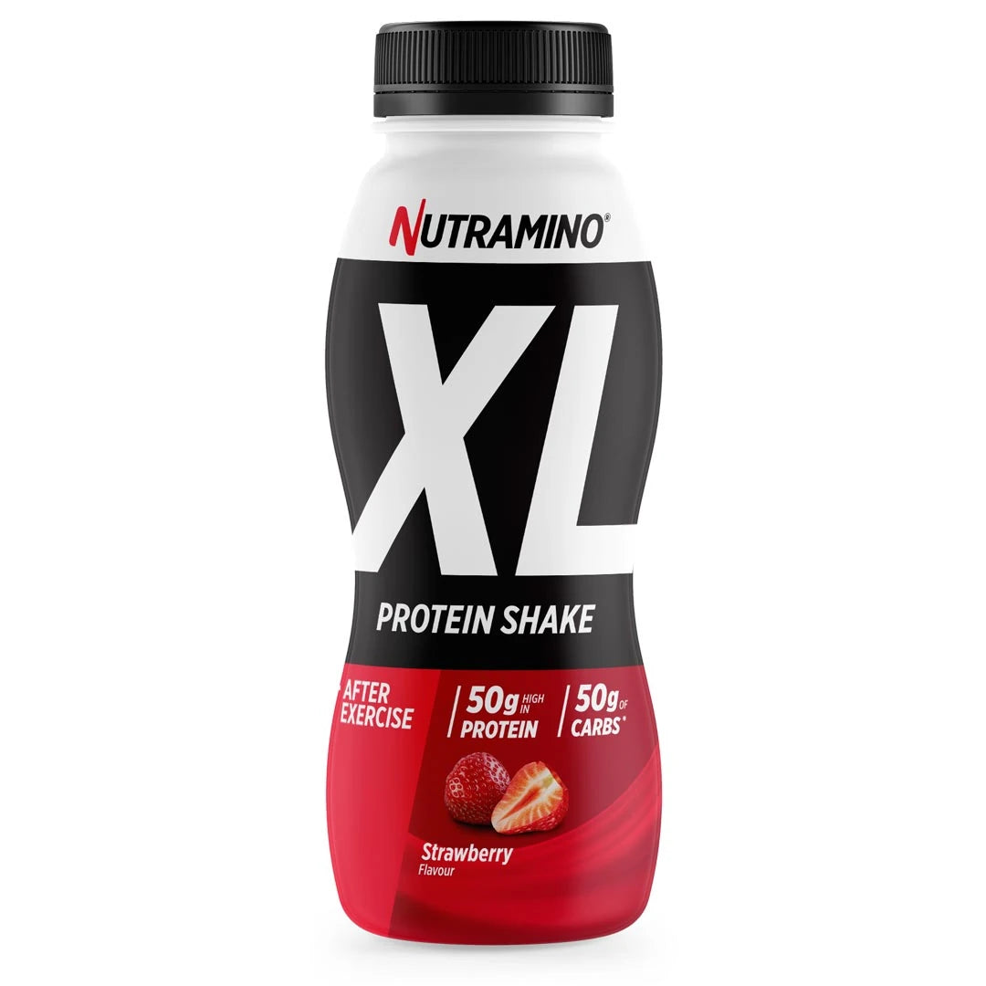 Nutramino Protein XL Shake 475 ml -proteiinipirtelö musta-valko-punaisessa pullossa, makuna mansikka.