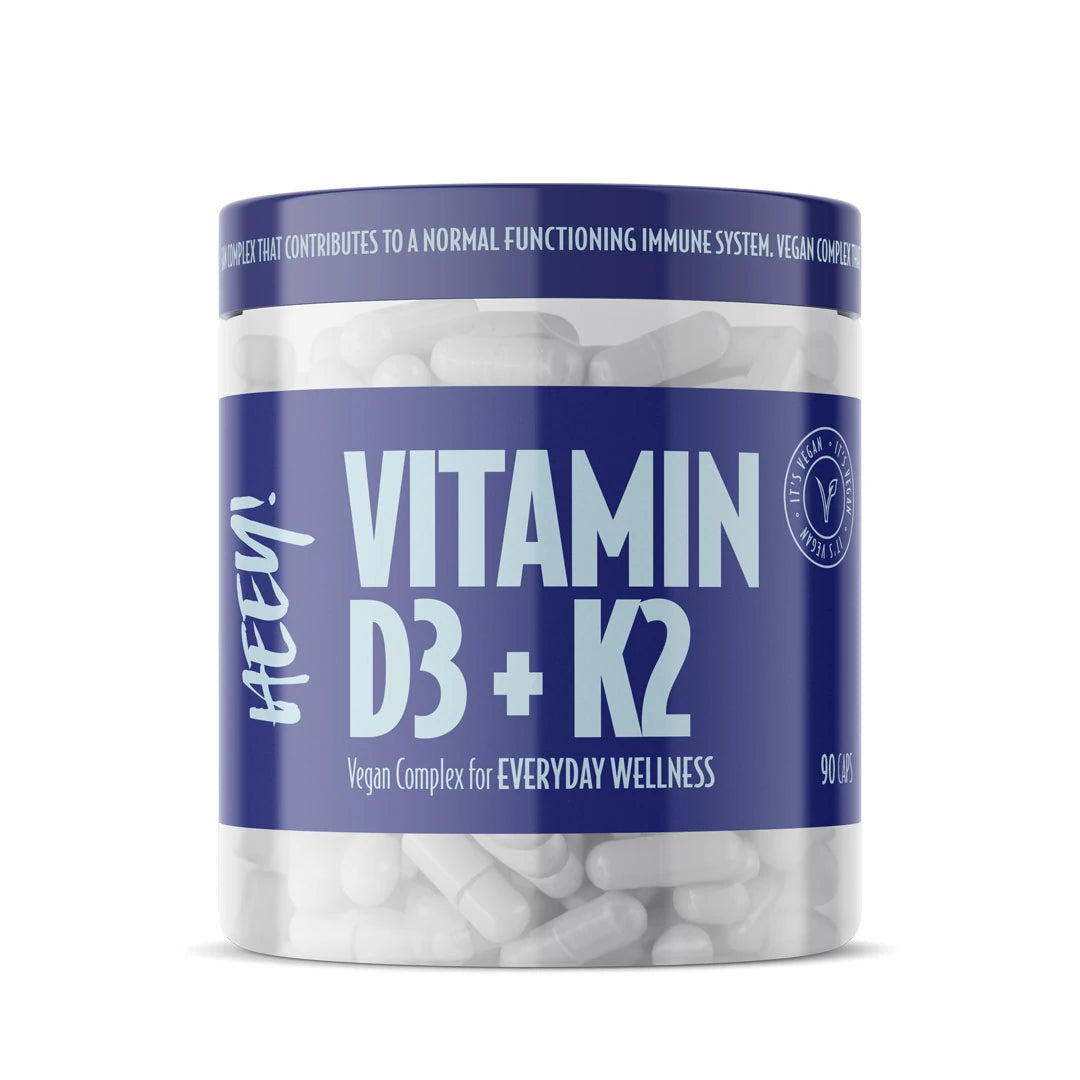 Heey! Vitamin D3/K2 + Superfruits 90 caps läpinäkyvässä purkissa, jossa sininen etiketti ja valkoiset kapselit., kuva 1/1