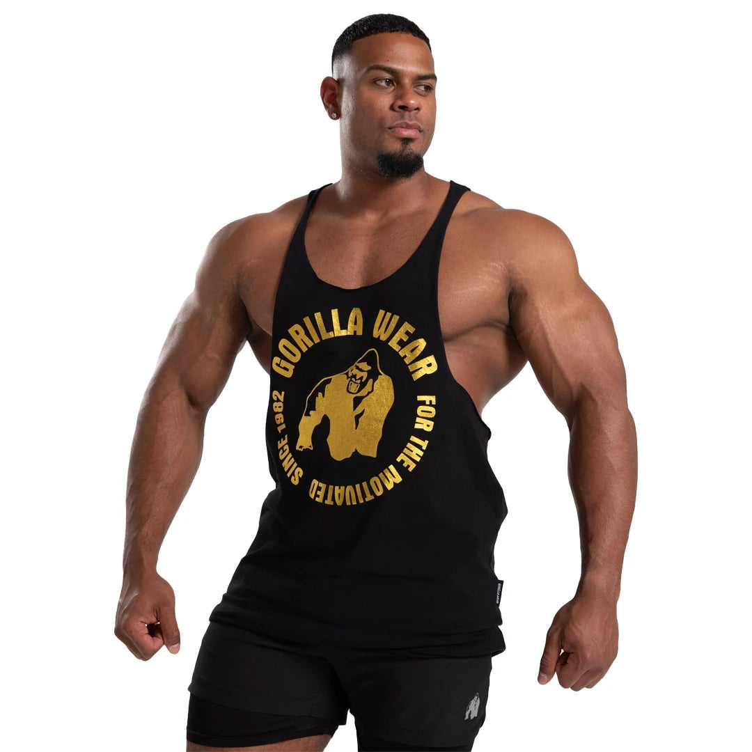Gorilla Wear Melrose Stringer Black Gold, musta puuvillainen miesten treenitoppi isolla kultaisella painatuksella., kuva 4/7