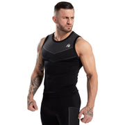 Gorilla Wear Norton Seamless Tank Top Black, musta saumaton treenitoppi harmailla yksityiskohdilla rinnassa.