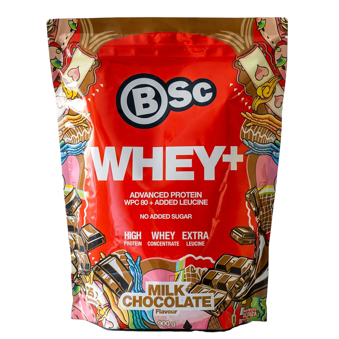 BSc Whey+ 900 g -proteiinijauhe punaisessa pussissa värikkäillä yksityiskohdilla, makuna Milk Chocolate., kuva 1/1