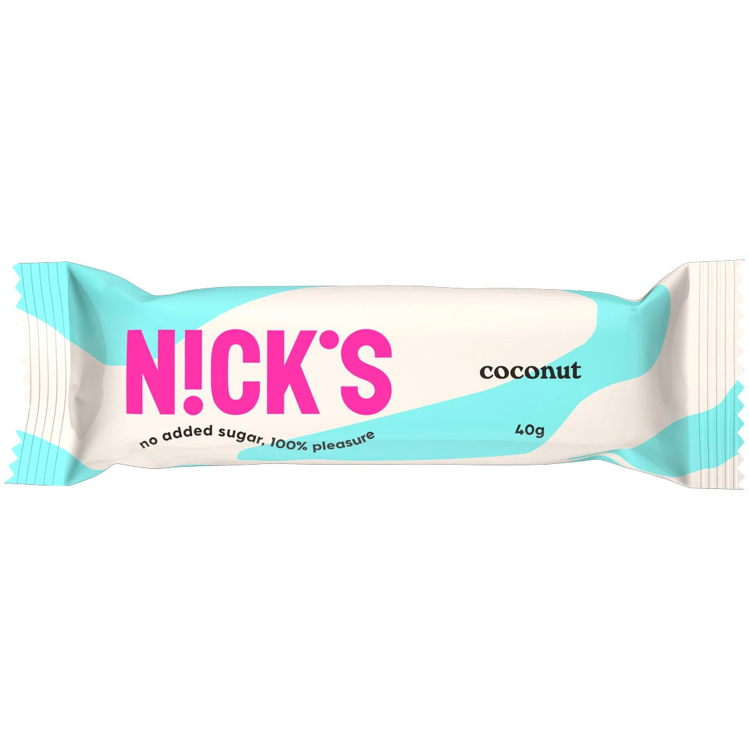 Nicks Coconut 40 g -suklaapatukka valko-vaaleansinisessä pakkauksessa, jossa on iso pinkki teksti., kuva 1/1