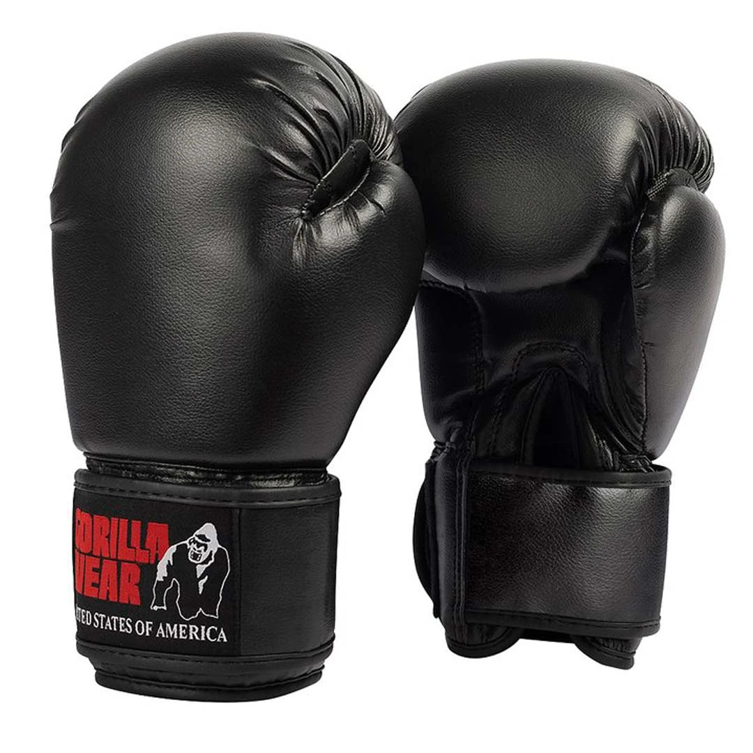 Gorilla Wear Mosby Boxing Gloves Black ovat mustat PU-nahkaiset nyrkkeilyhanskat, joiden tarranauhassa on punainen logo., kuva 4/6