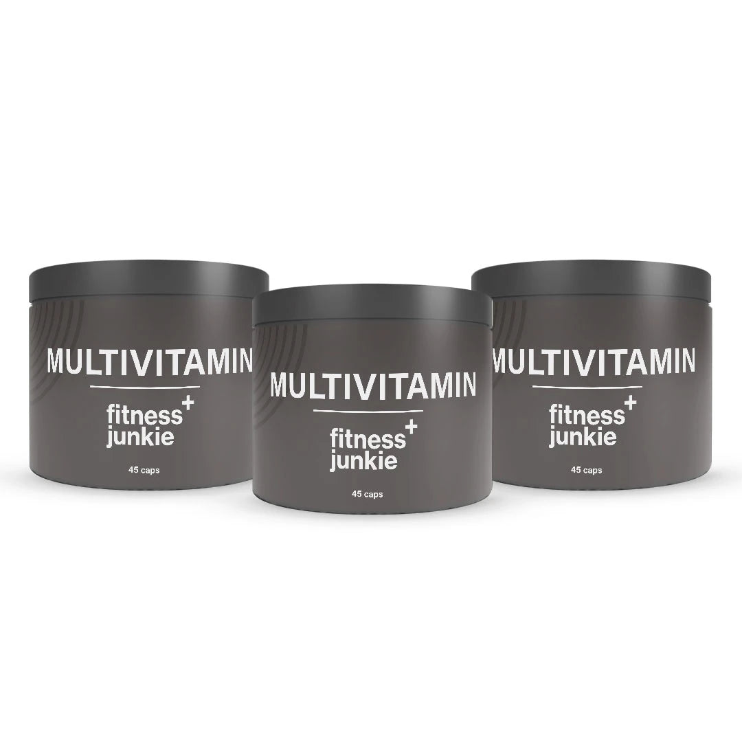3 x fitnessjunkie Multivitamin 45 caps kolmessa tummanharmaassa purkissa, joissa on valkoinen teksti., kuva 1/1