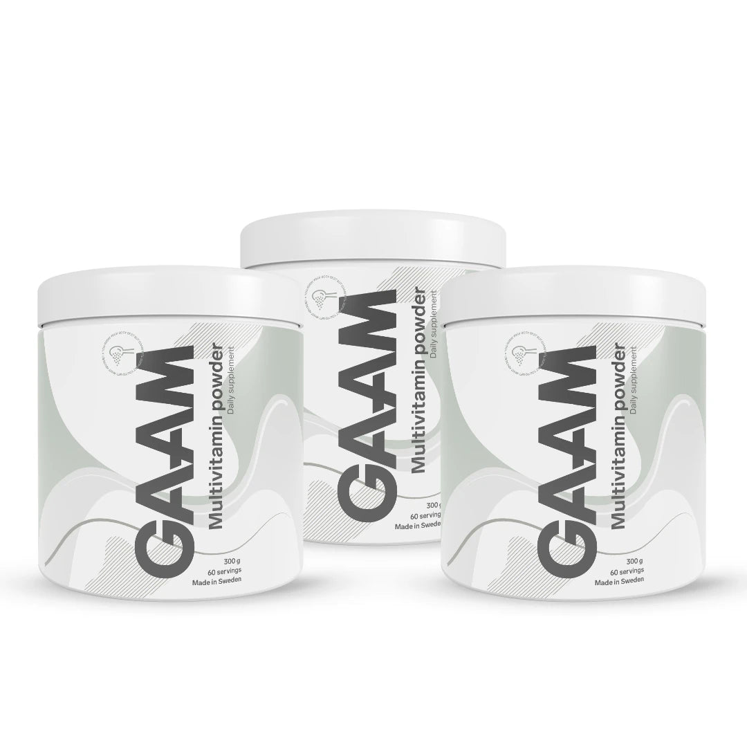 3 x GAAM Multivitamin Powder 300 g kolmessa valkoisessa purkissa harmailla yksityiskohdilla ja mustalla tekstillä., kuva 1/1