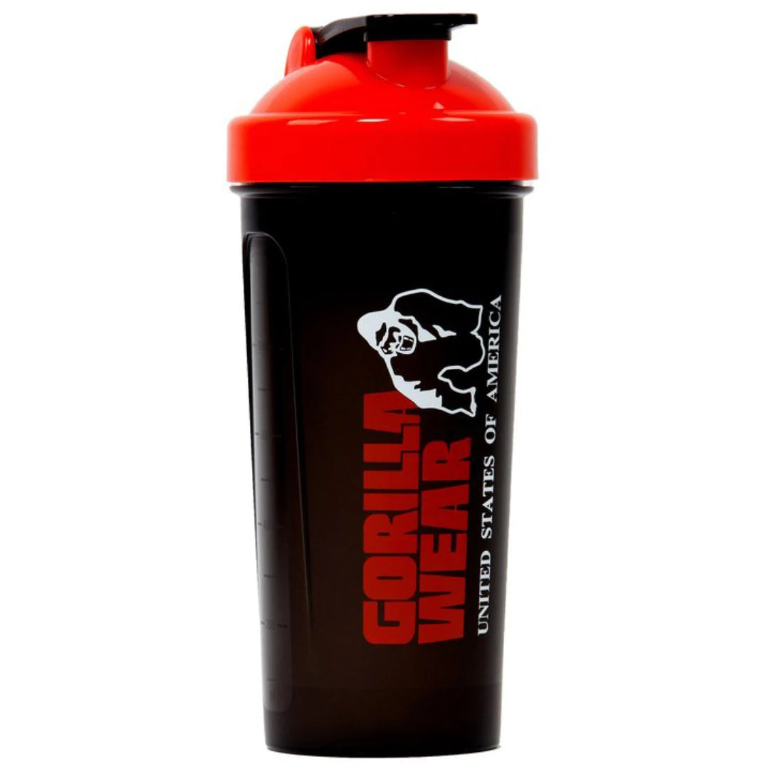 Gorilla Wear XXL Shaker Black & Red 1 litran musta muovinen shaker punaisella kannella ja painetulla logolla.